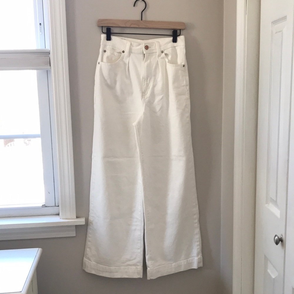 Gap High Rise Pleated Wide-Leg Trouser with Washwell
